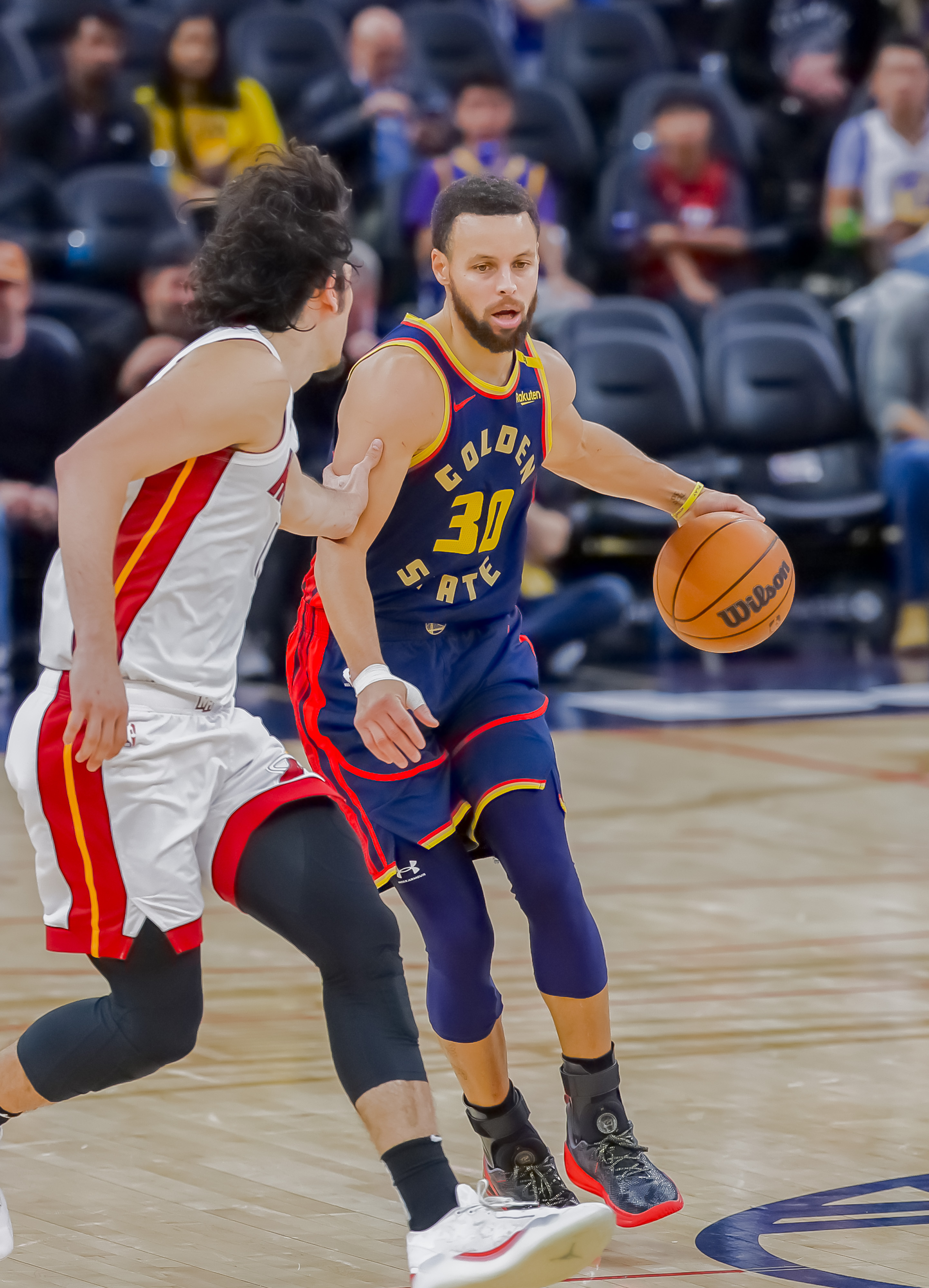 KAIYUN-包含库里连续三场比赛得分超过惊险取胜，瑞士队挑战极限！的词条