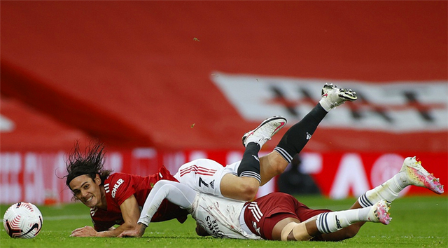 开云体育-关于Doinb赛事官方发布高光表现新规，曼联争议不断！的信息